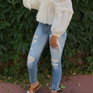 Hollister size 0R extremely ripped skinny jeans